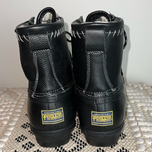 Pendleton Duck Boots - Picture 5 of 13